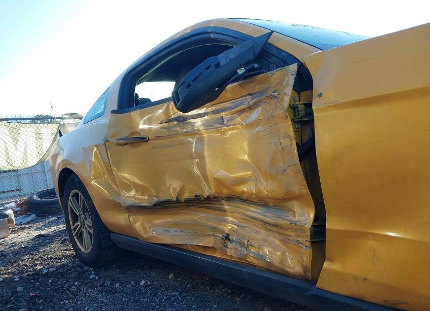 Photo 6 of 2011 Ford Mustang V6 PREMIUM (VIN 1ZVBP8AM0B5155834)