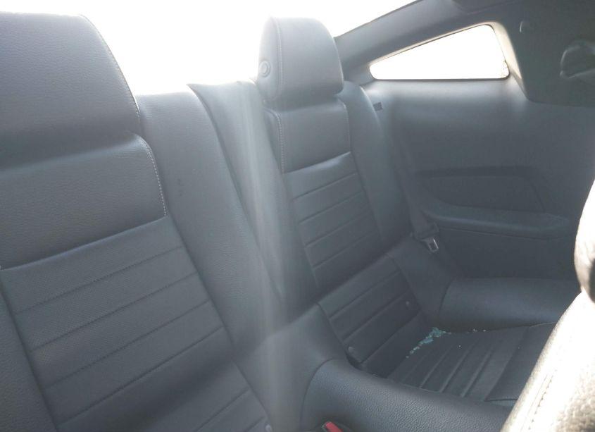 Photo 8 of 2011 Ford Mustang V6 PREMIUM (VIN 1ZVBP8AM0B5155834)