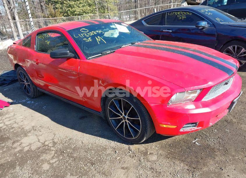 2011 Ford Mustang V6 (VIN 1ZVBP8AM0B5168986) main photo
