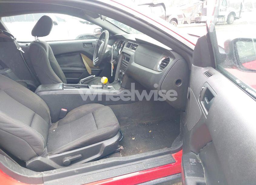 Photo 5 of 2011 Ford Mustang V6 (VIN 1ZVBP8AM0B5168986)