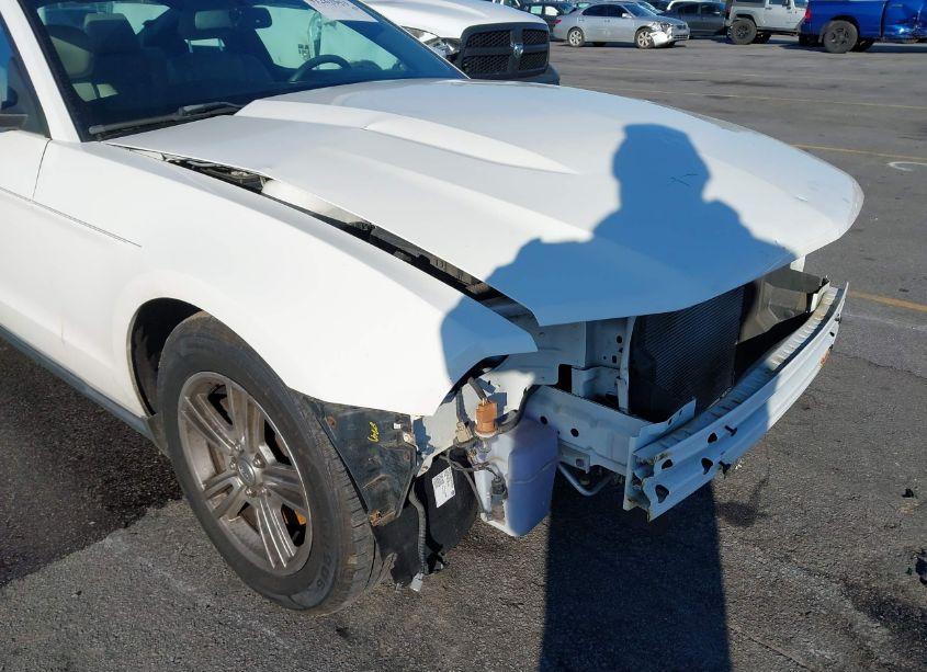 Photo 18 of 2012 Ford Mustang V6 PREMIUM (VIN 1ZVBP8AM0C5212325)