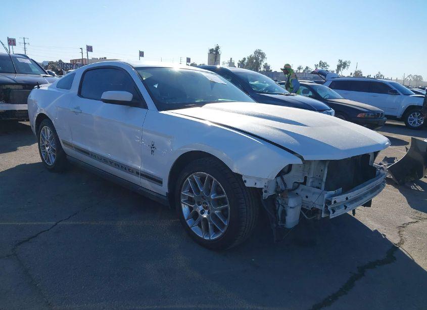 2012 Ford Mustang V6 PREMIUM (VIN 1ZVBP8AM0C5232803) main photo