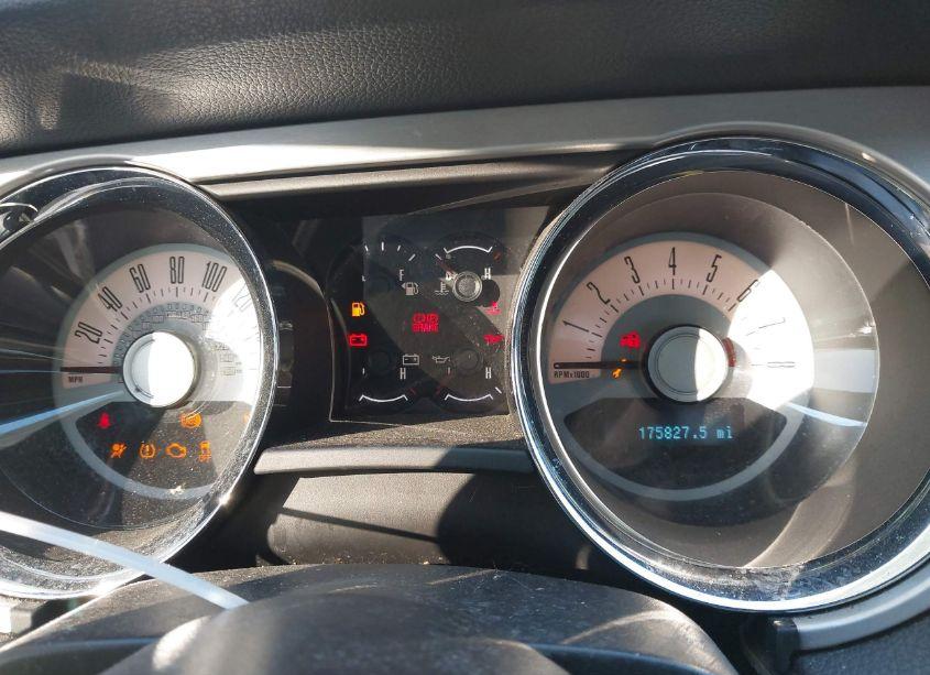 Photo 7 of 2012 Ford Mustang V6 PREMIUM (VIN 1ZVBP8AM0C5232803)