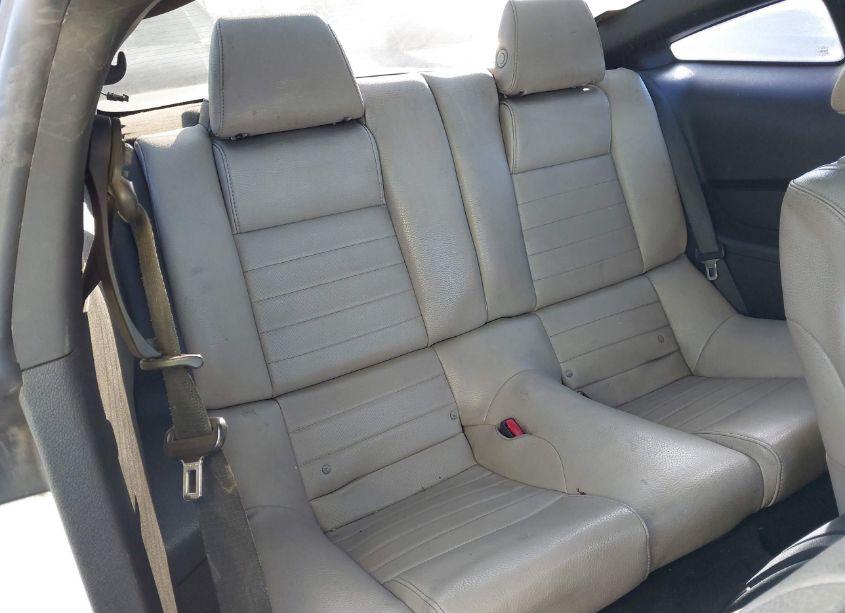 Photo 8 of 2012 Ford Mustang V6 PREMIUM (VIN 1ZVBP8AM0C5232803)