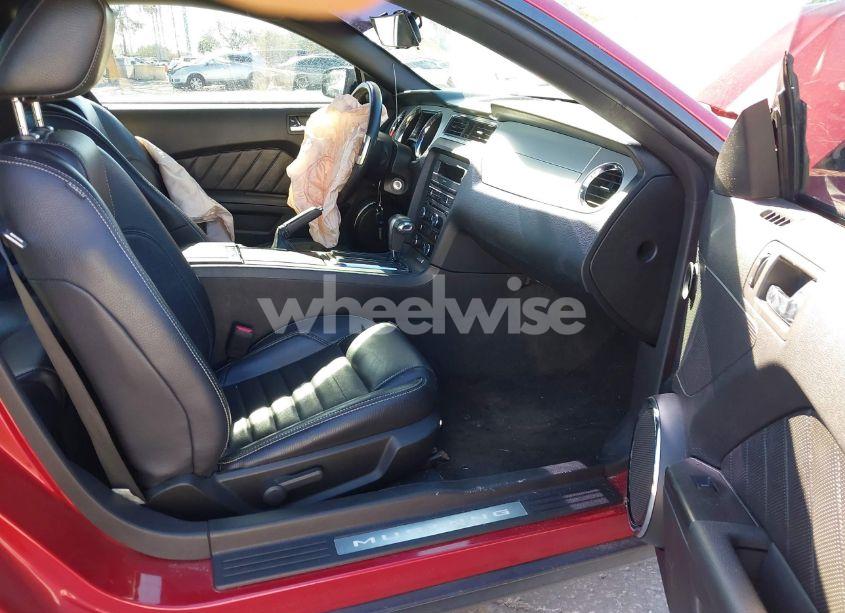 Photo 5 of 2012 Ford Mustang V6 PREMIUM (VIN 1ZVBP8AM0C5232980)