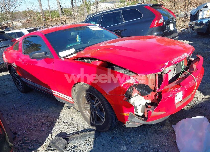 2012 Ford Mustang V6 PREMIUM (VIN 1ZVBP8AM0C5233157) main photo