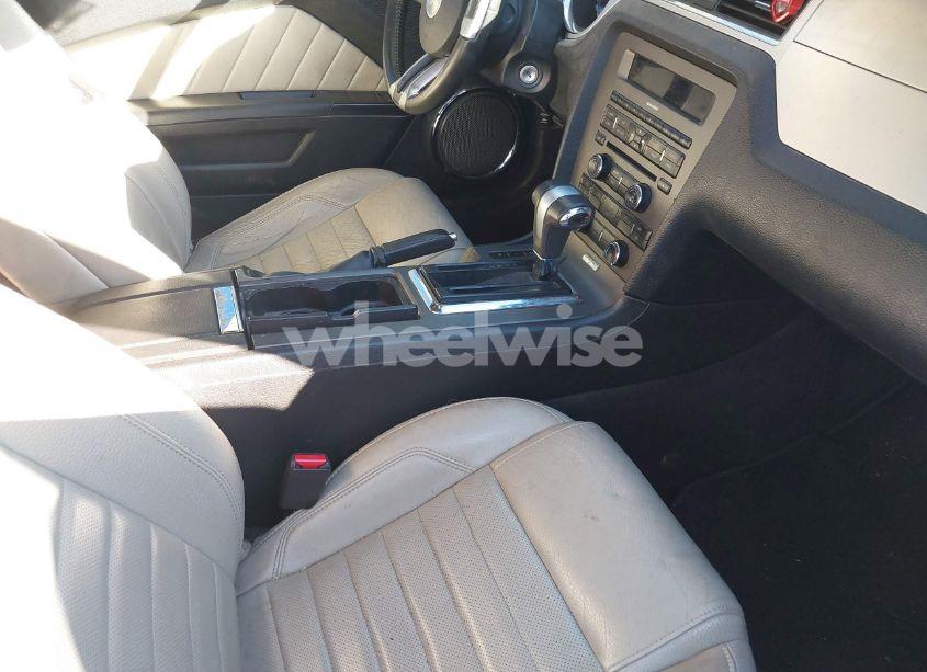 Photo 5 of 2012 Ford Mustang V6 PREMIUM (VIN 1ZVBP8AM0C5233157)