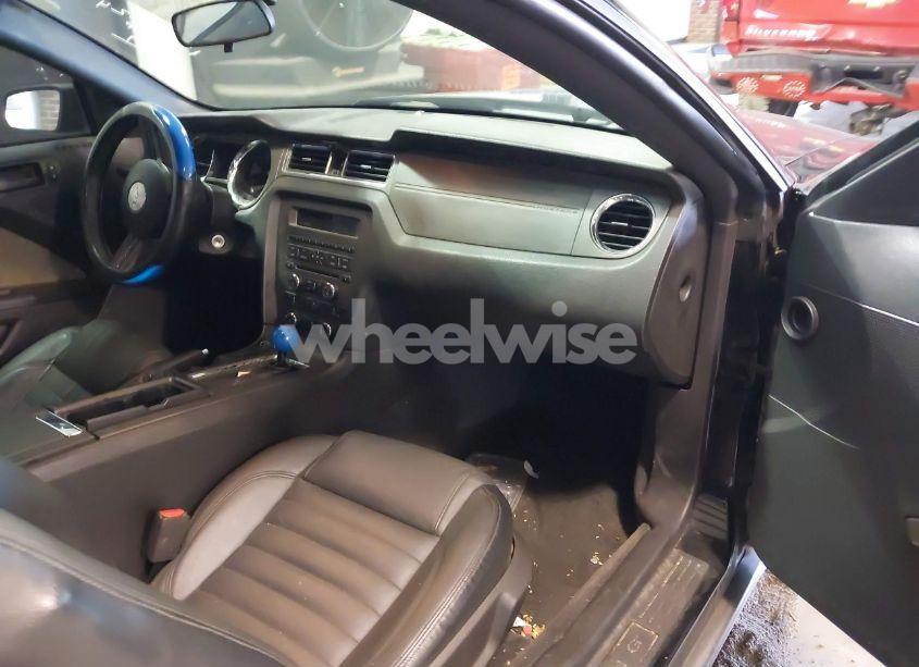 Photo 5 of 2012 Ford Mustang V6 (VIN 1ZVBP8AM0C5244319)