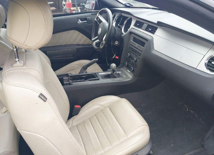 Photo 5 of 2012 Ford Mustang V6 PREMIUM (VIN 1ZVBP8AM0C5264781)