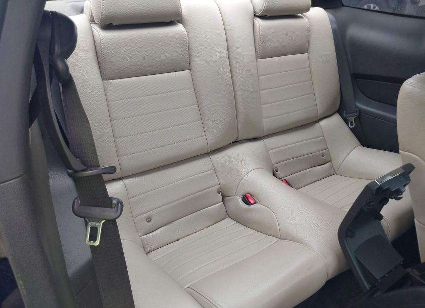 Photo 8 of 2012 Ford Mustang V6 PREMIUM (VIN 1ZVBP8AM0C5264781)