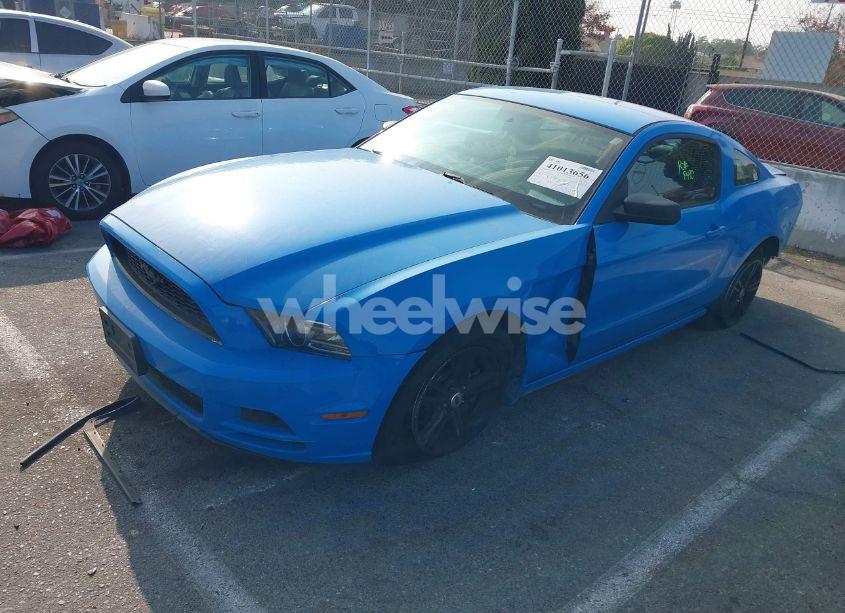 Photo 2 of 2013 Ford Mustang V6 (VIN 1ZVBP8AM0D5218840)