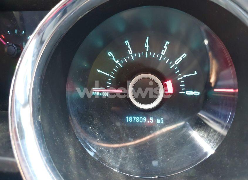 Photo 7 of 2013 Ford Mustang V6 (VIN 1ZVBP8AM0D5235962)