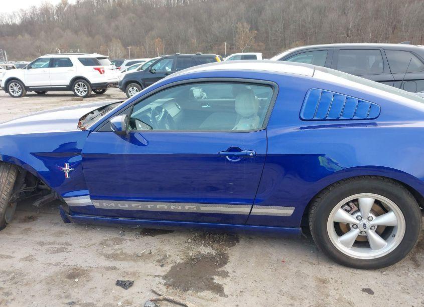 Photo 14 of 2014 Ford Mustang V6 PREMIUM (VIN 1ZVBP8AM0E5258725)