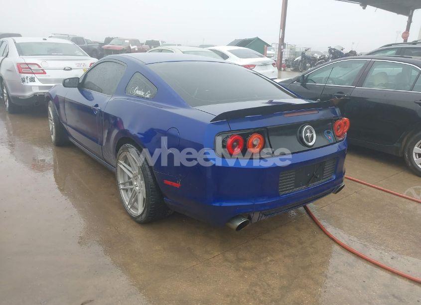 Photo 3 of 2014 Ford Mustang V6 (VIN 1ZVBP8AM0E5326814)