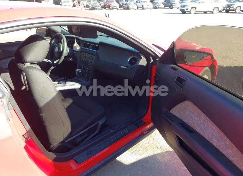 Photo 5 of 2011 Ford Mustang V6 (VIN 1ZVBP8AM1B5128884)