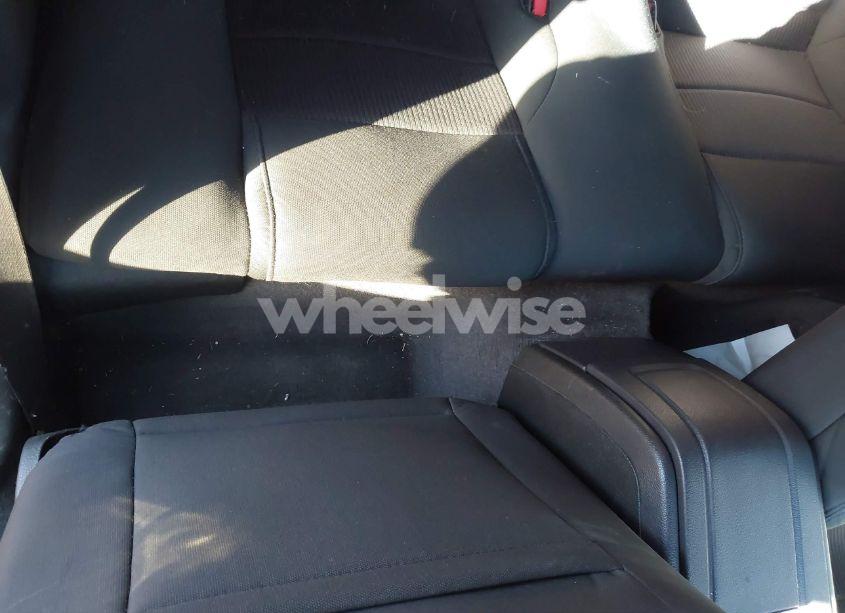 Photo 8 of 2011 Ford Mustang V6 (VIN 1ZVBP8AM1B5128884)