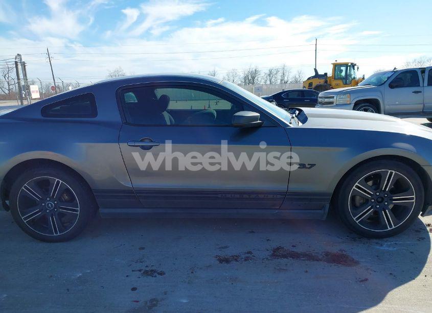 Photo 13 of 2011 Ford Mustang V6 (VIN 1ZVBP8AM1B5137956)