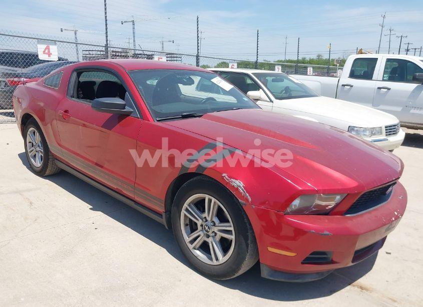 2011 Ford Mustang V6 (VIN 1ZVBP8AM1B5142722) main photo