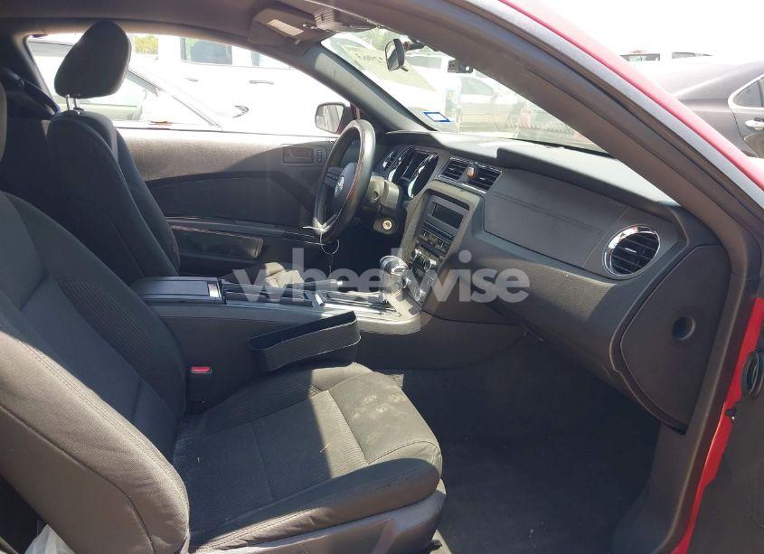 Photo 5 of 2011 Ford Mustang V6 (VIN 1ZVBP8AM1B5142722)