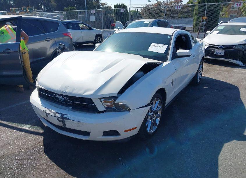 Photo 2 of 2011 Ford Mustang V6 PREMIUM (VIN 1ZVBP8AM1B5159004)