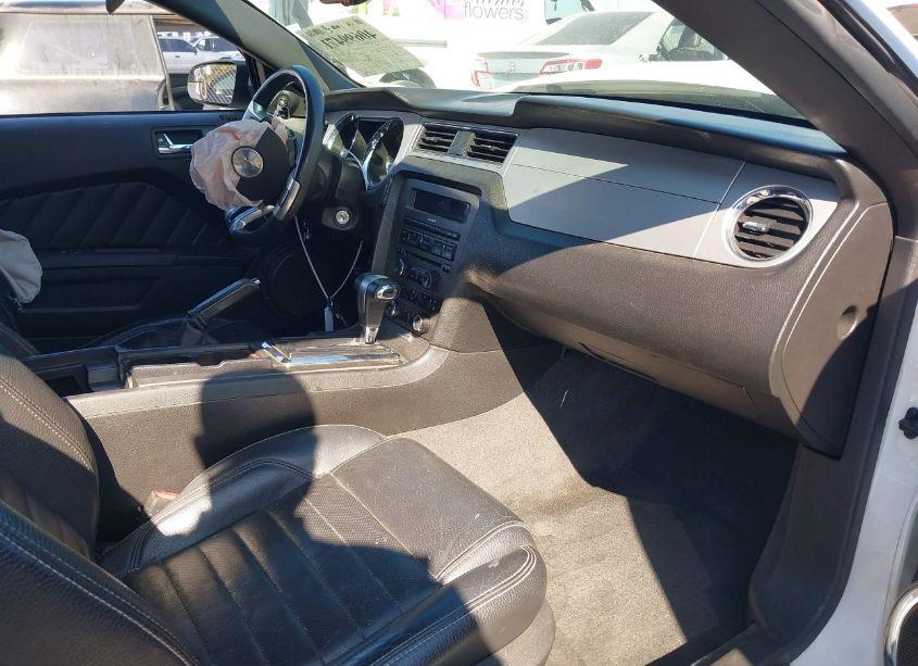 Photo 5 of 2011 Ford Mustang V6 PREMIUM (VIN 1ZVBP8AM1B5159004)