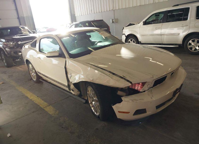 2012 Ford Mustang V6 PREMIUM (VIN 1ZVBP8AM1C5235726) main photo