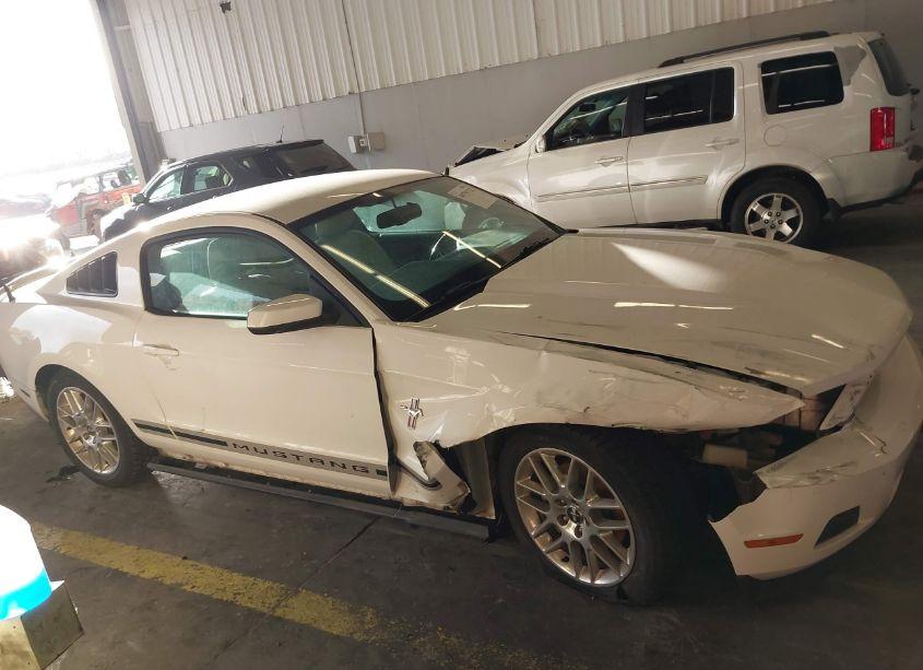 Photo 13 of 2012 Ford Mustang V6 PREMIUM (VIN 1ZVBP8AM1C5235726)