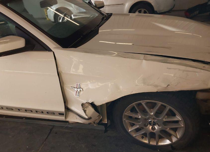 Photo 17 of 2012 Ford Mustang V6 PREMIUM (VIN 1ZVBP8AM1C5235726)