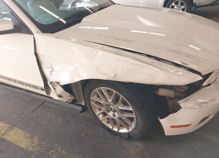 Photo 18 of 2012 Ford Mustang V6 PREMIUM (VIN 1ZVBP8AM1C5235726)