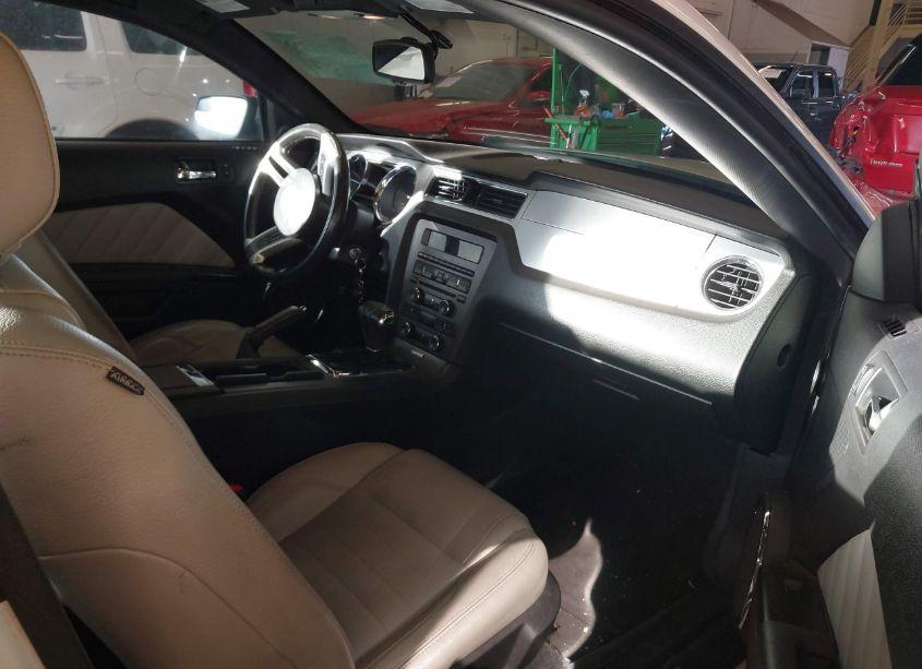 Photo 5 of 2012 Ford Mustang V6 PREMIUM (VIN 1ZVBP8AM1C5235726)