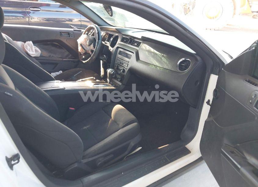 Photo 5 of 2012 Ford Mustang V6 (VIN 1ZVBP8AM1C5246631)