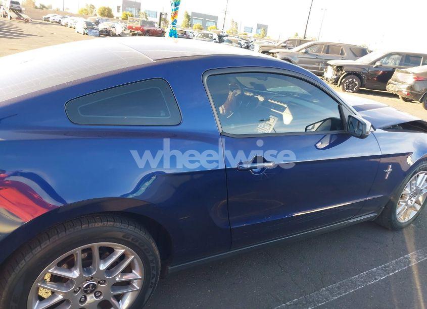 Photo 13 of 2012 Ford Mustang V6 PREMIUM (VIN 1ZVBP8AM1C5262148)