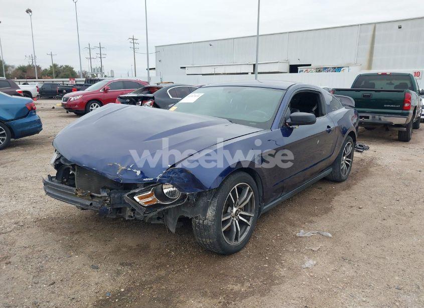 Photo 2 of 2012 Ford Mustang V6 PREMIUM (VIN 1ZVBP8AM1C5268757)
