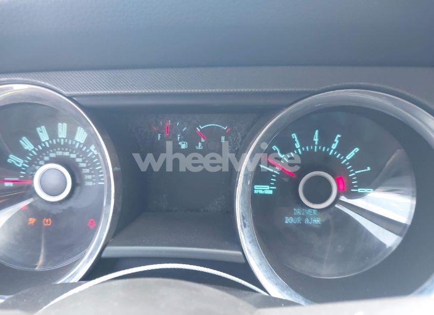 Photo 7 of 2013 Ford Mustang V6 (VIN 1ZVBP8AM1D5261762)