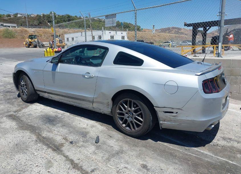 Photo 14 of 2013 Ford Mustang V6 PREMIUM (VIN 1ZVBP8AM1D5267982)