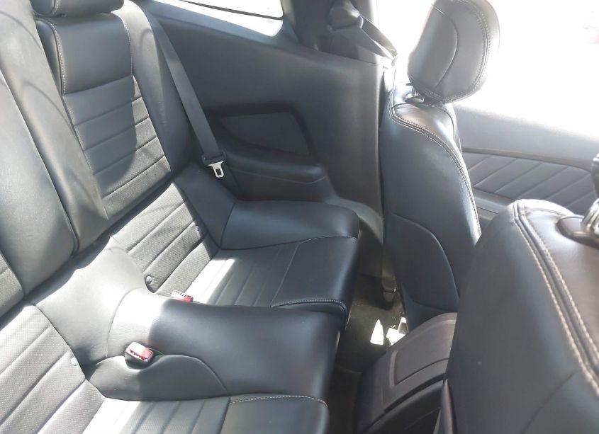 Photo 8 of 2013 Ford Mustang V6 PREMIUM (VIN 1ZVBP8AM1D5267982)