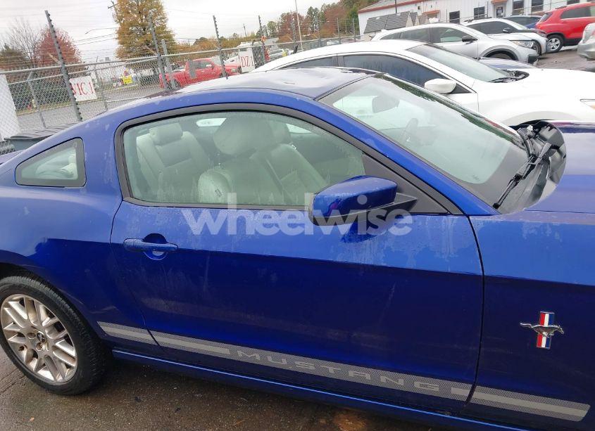Photo 13 of 2013 Ford Mustang V6 PREMIUM (VIN 1ZVBP8AM1D5268274)