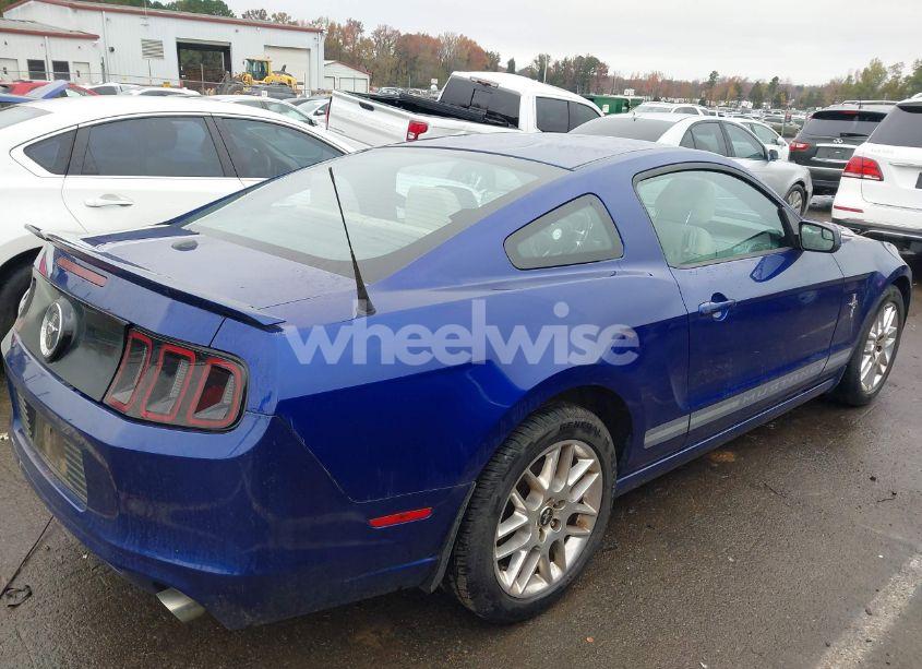 Photo 4 of 2013 Ford Mustang V6 PREMIUM (VIN 1ZVBP8AM1D5268274)