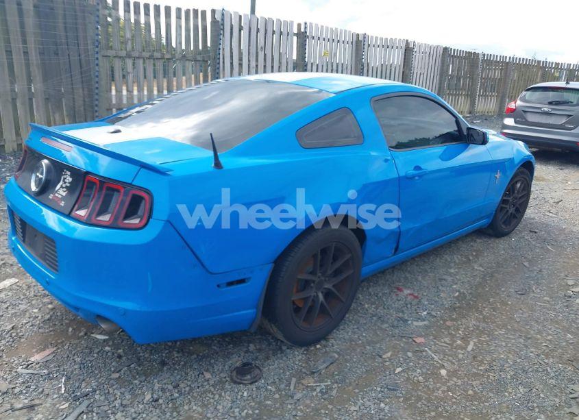 Photo 4 of 2013 Ford Mustang V6 PREMIUM (VIN 1ZVBP8AM1D5278643)