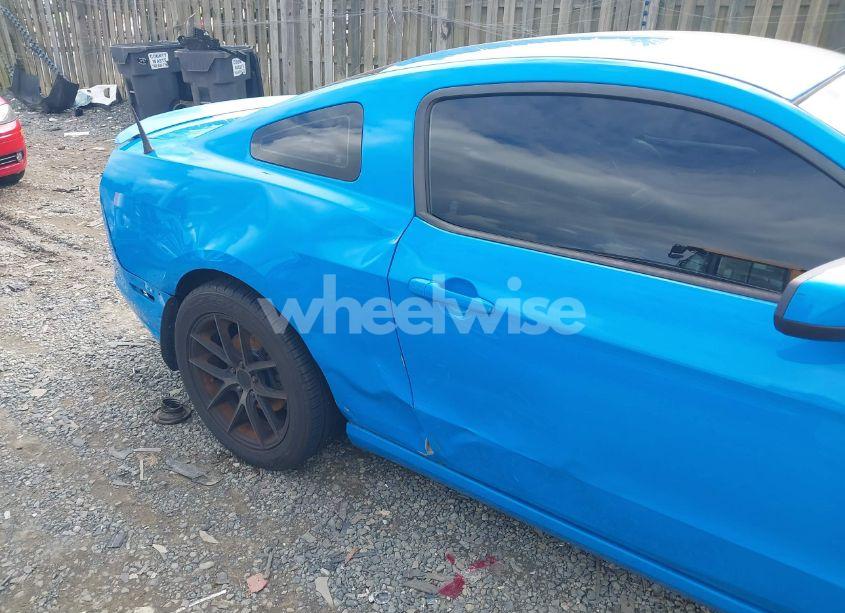 Photo 6 of 2013 Ford Mustang V6 PREMIUM (VIN 1ZVBP8AM1D5278643)