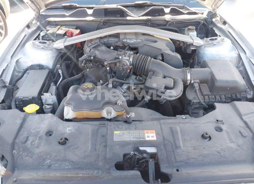 Photo 10 of 2013 Ford Mustang V6 PREMIUM (VIN 1ZVBP8AM1D5279453)