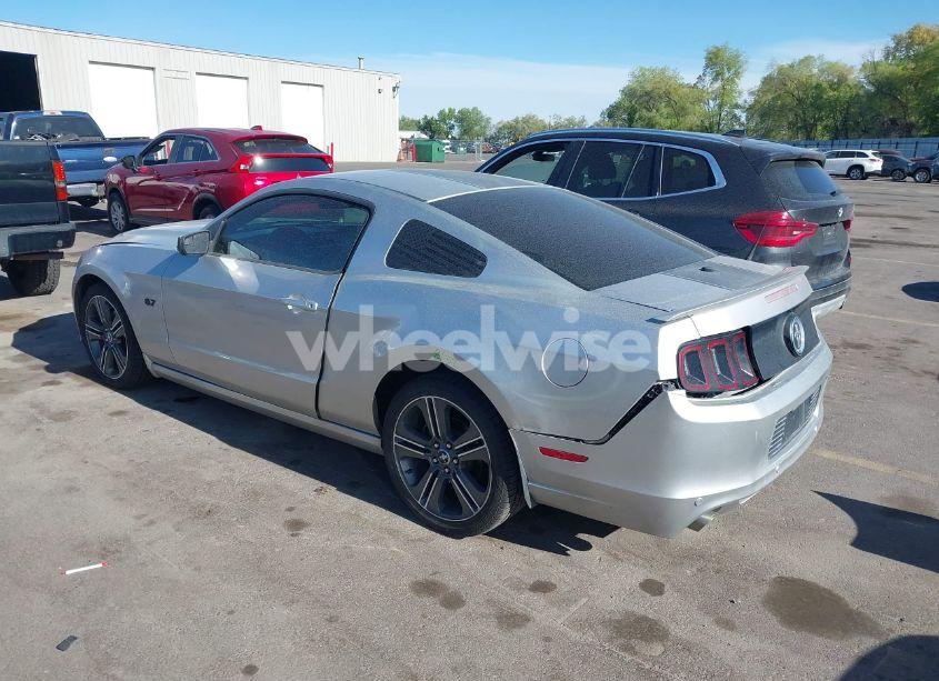 Photo 3 of 2013 Ford Mustang V6 PREMIUM (VIN 1ZVBP8AM1D5279453)