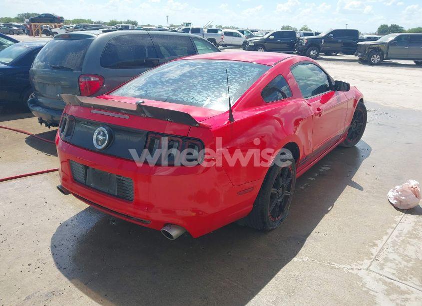 Photo 4 of 2014 Ford Mustang V6 PREMIUM (VIN 1ZVBP8AM1E5201949)