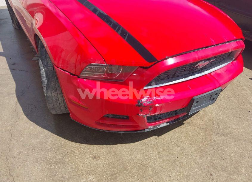 Photo 6 of 2014 Ford Mustang V6 PREMIUM (VIN 1ZVBP8AM1E5201949)