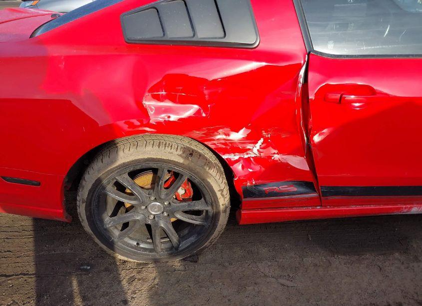 Photo 6 of 2014 Ford Mustang V6 (VIN 1ZVBP8AM1E5211140)