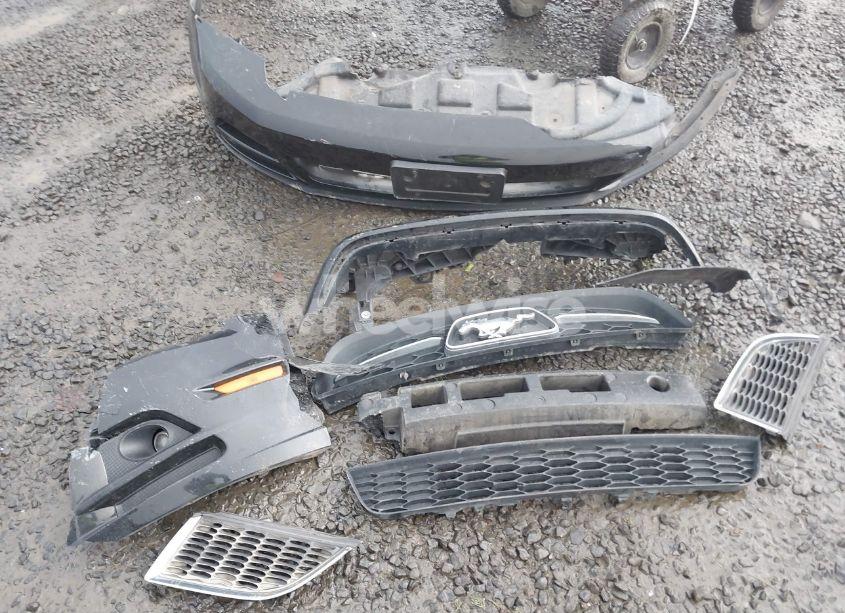 Photo 12 of 2014 Ford Mustang V6 PREMIUM (VIN 1ZVBP8AM1E5215463)