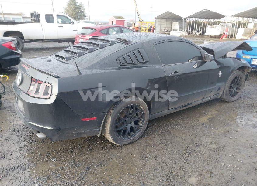 Photo 4 of 2014 Ford Mustang V6 PREMIUM (VIN 1ZVBP8AM1E5215463)