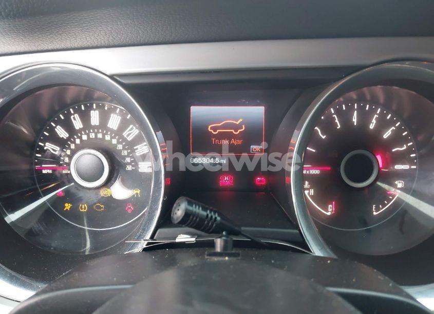 Photo 7 of 2014 Ford Mustang V6 PREMIUM (VIN 1ZVBP8AM1E5215463)