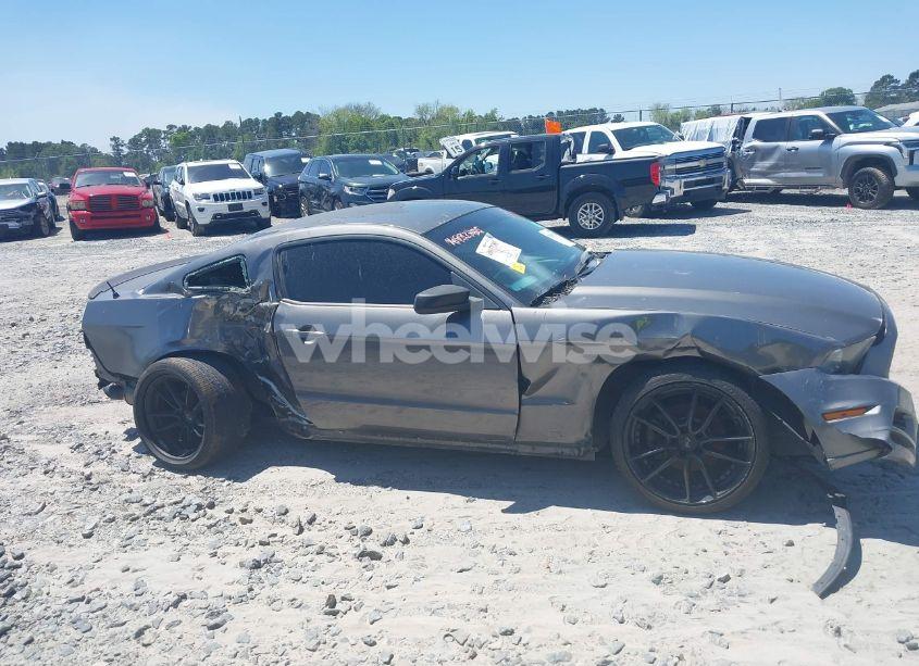Photo 13 of 2014 Ford Mustang V6 (VIN 1ZVBP8AM1E5218928)