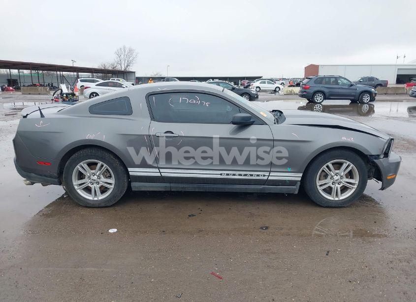Photo 13 of 2011 Ford Mustang V6 (VIN 1ZVBP8AM2B5125492)